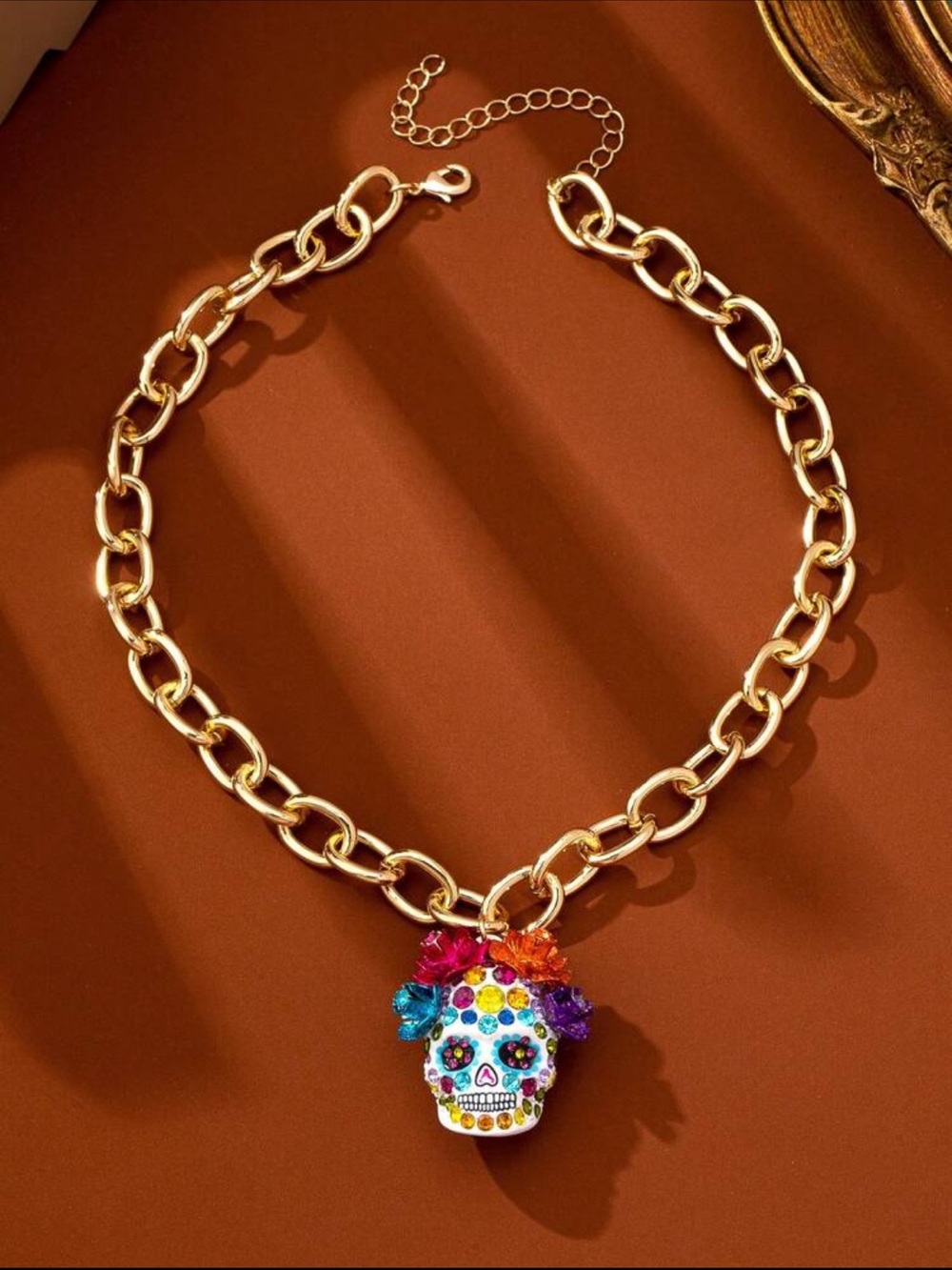 Gold Chain Necklace with Multicolor Skull Pendant nwt adjustable - Picture 5 of 6